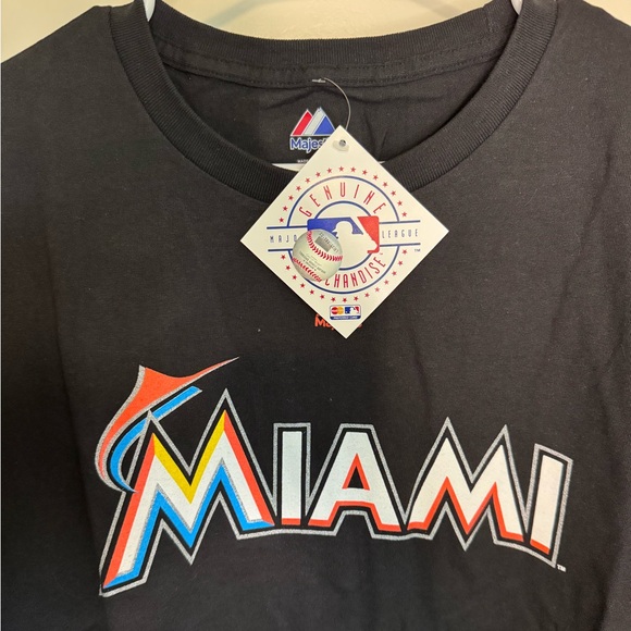 Miami Marlins T-shirt - Size L - NEW w/tags, never taken out of the plastic - Picture 3 of 4